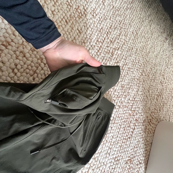 License to Train Joggers - Picture 5 of 5